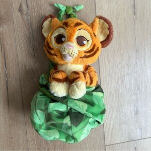 Plush Tiger Baby Raja Toy with Green Blanket